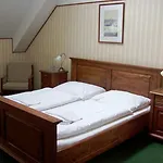Pariz Hotel