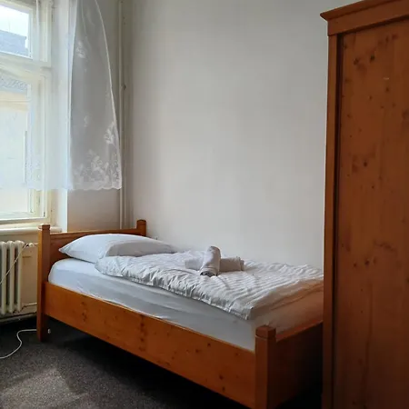 Pariz Hotel