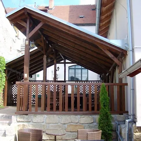 パリ 3* Jičín